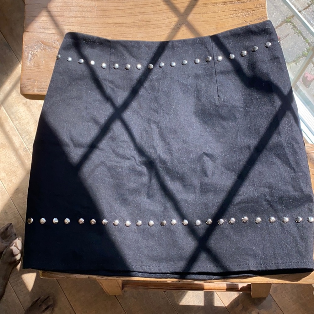 Black metal studded skirt L